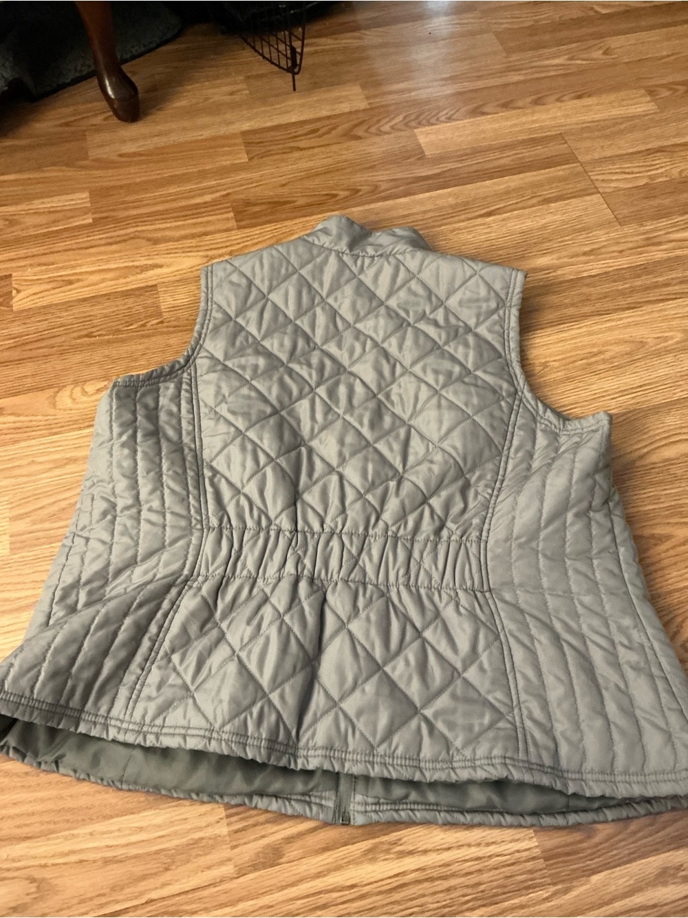 Relativity Light Gray Quilted Puffer Vest Size 2X - Picture 3 of 6